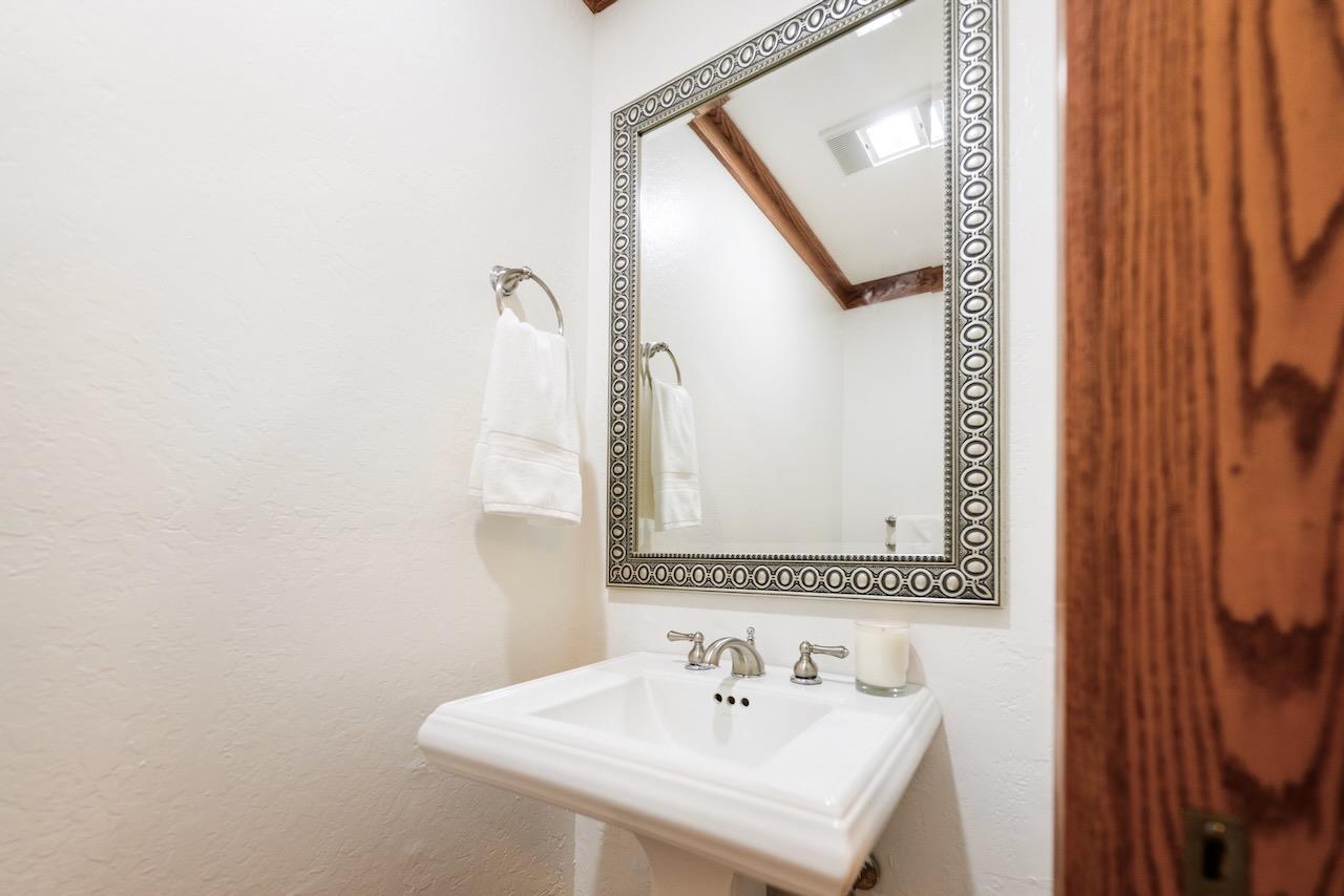 Detail Gallery Image 41 of 123 For 22090 Oak Flat Rd, Los Gatos,  CA 95033 - 3 Beds | 2/1 Baths