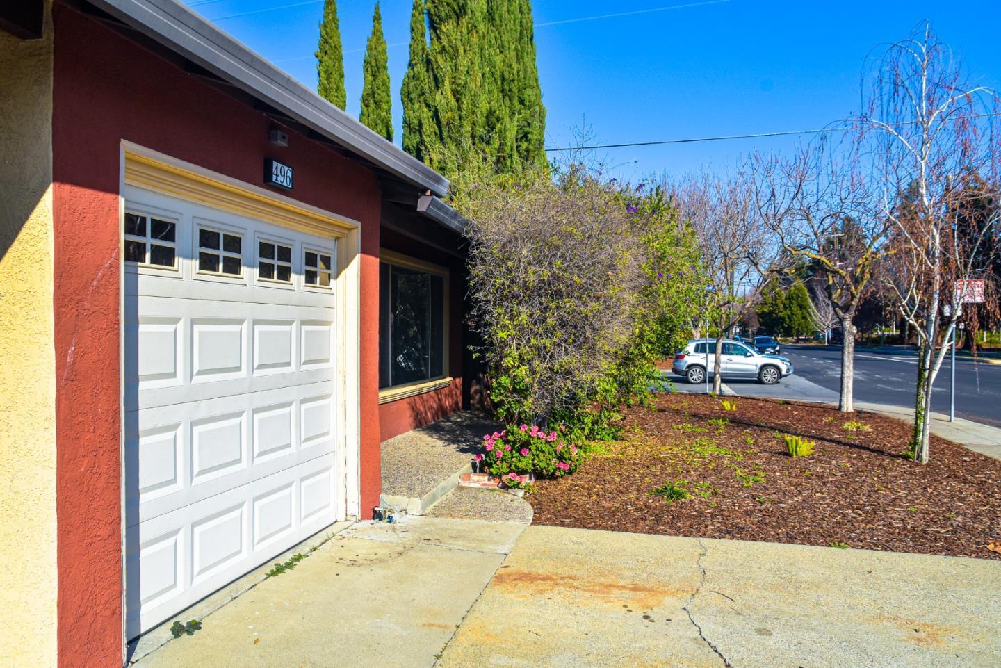 Detail Gallery Image 2 of 26 For 496 N. Whisman, Mountain View,  CA 94043 - 2 Beds | 1 Baths