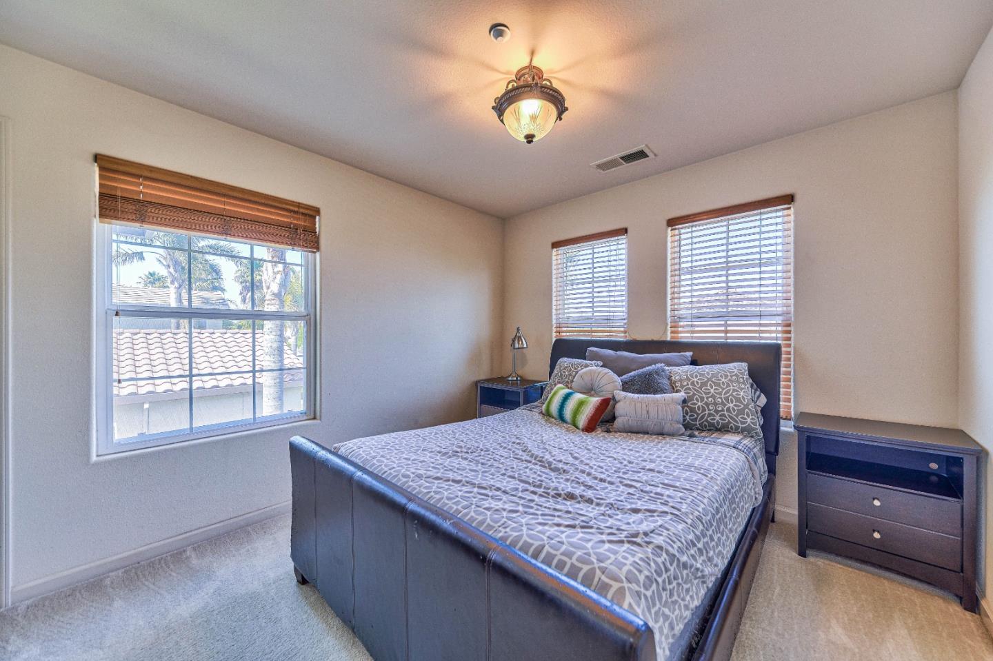 Detail Gallery Image 29 of 39 For 1773 Klamath Dr, Salinas,  CA 93906 - 4 Beds | 2/1 Baths