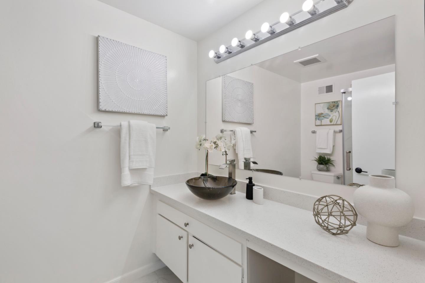 Detail Gallery Image 23 of 74 For 10038 Dove Oak Ct, Cupertino,  CA 95014 - 3 Beds | 2/1 Baths
