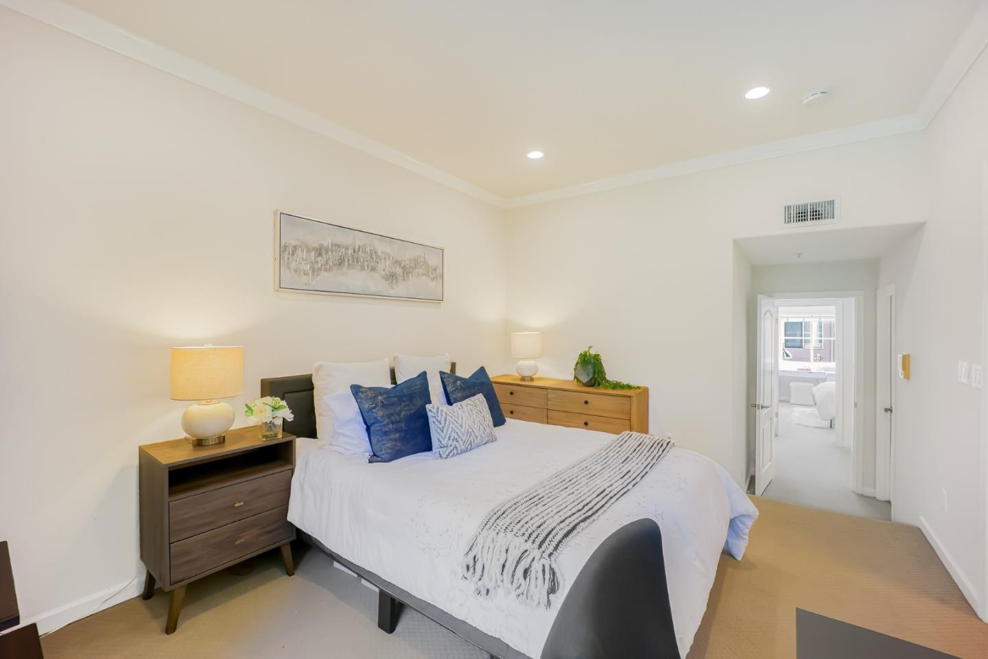 Detail Gallery Image 20 of 47 For 976 Alpine Ter #2,  Sunnyvale,  CA 94086 - 3 Beds | 3/1 Baths