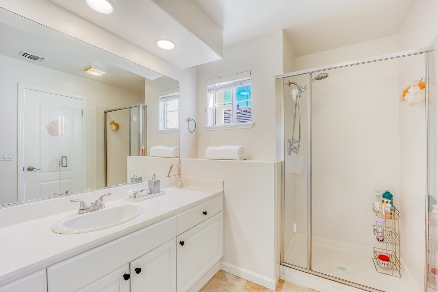 Detail Gallery Image 23 of 47 For 976 Alpine Ter #2,  Sunnyvale,  CA 94086 - 3 Beds | 3/1 Baths