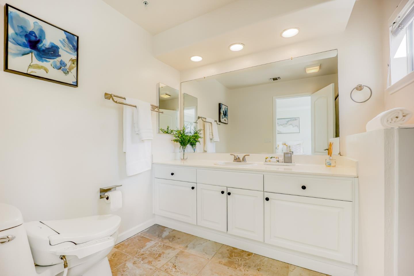 Detail Gallery Image 24 of 47 For 976 Alpine Ter #2,  Sunnyvale,  CA 94086 - 3 Beds | 3/1 Baths