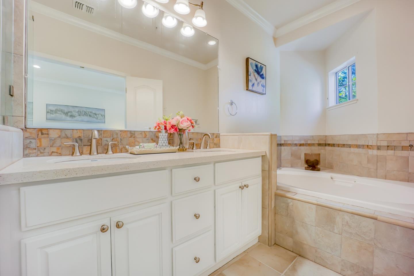 Detail Gallery Image 26 of 47 For 976 Alpine Ter #2,  Sunnyvale,  CA 94086 - 3 Beds | 3/1 Baths