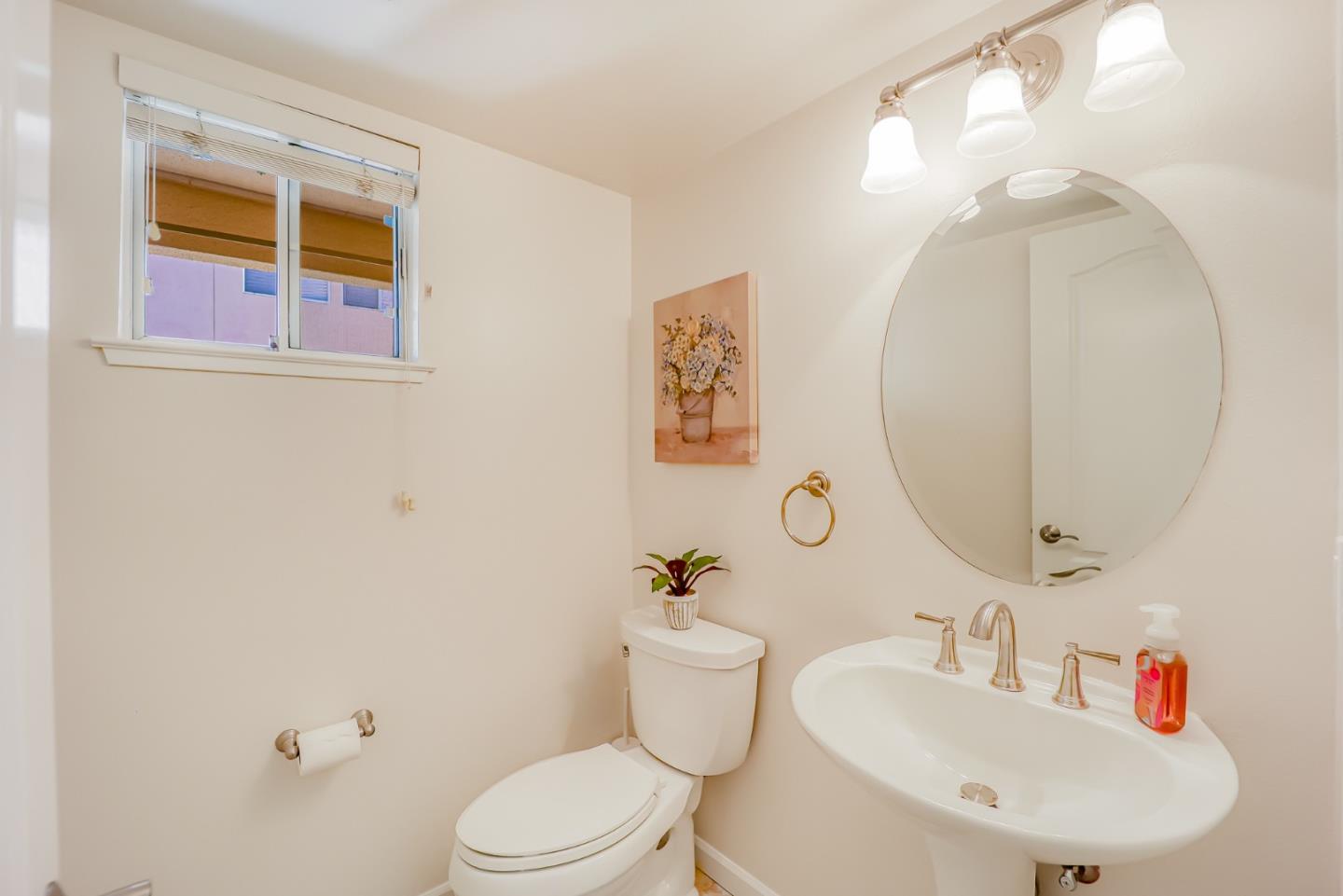 Detail Gallery Image 28 of 47 For 976 Alpine Ter #2,  Sunnyvale,  CA 94086 - 3 Beds | 3/1 Baths