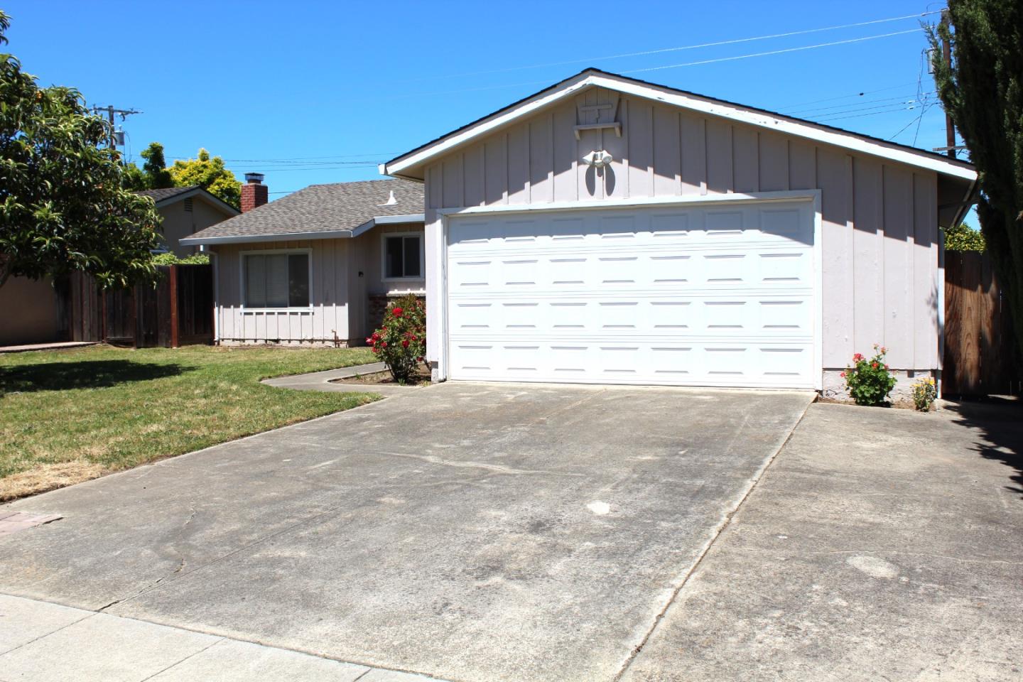 Detail Gallery Image 1 of 36 For 4525 Blackford Ave, San Jose,  CA 95129 - 3 Beds | 1 Baths