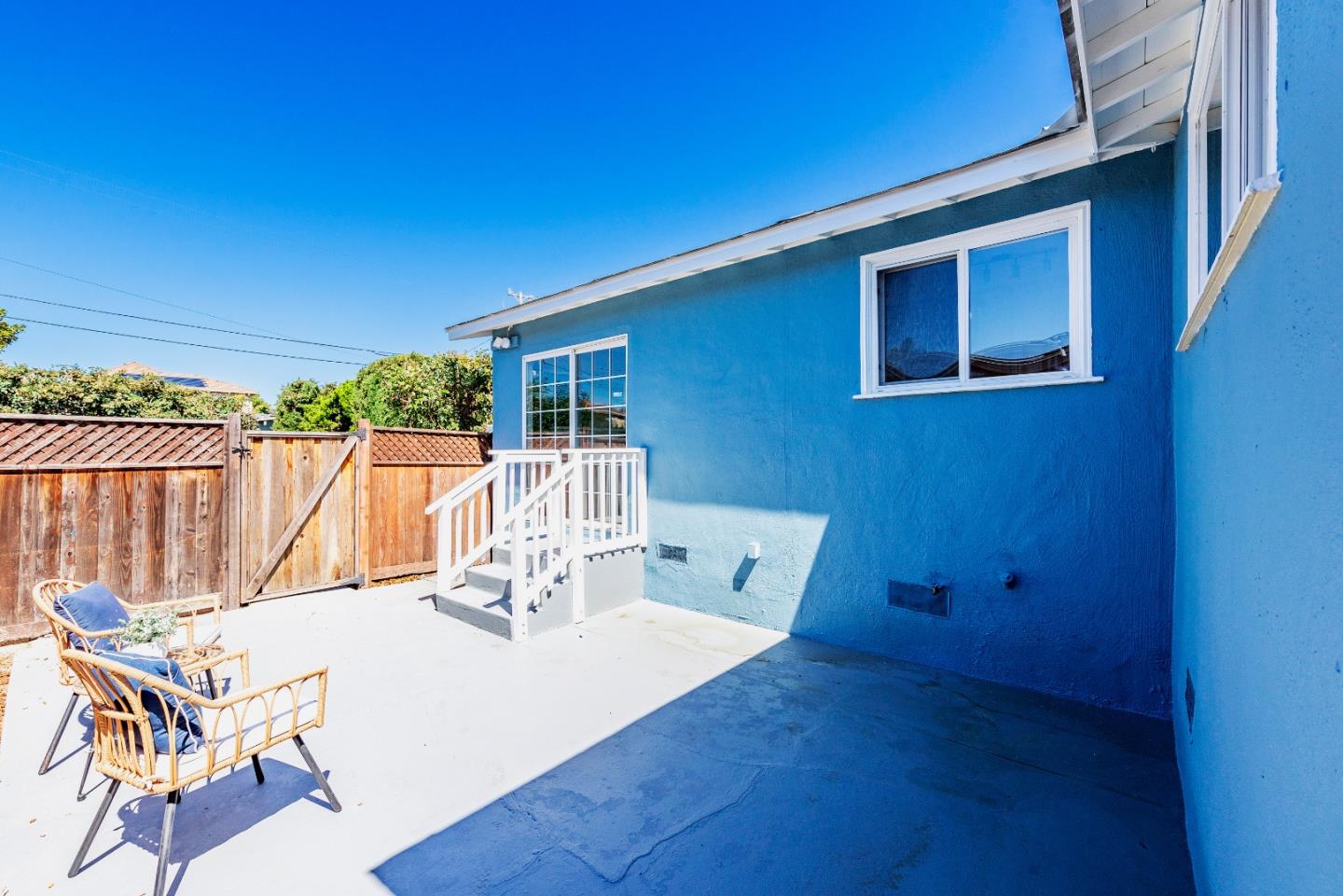 Detail Gallery Image 31 of 39 For 475 Larkspur Dr, East Palo Alto,  CA 94303 - 3 Beds | 1 Baths