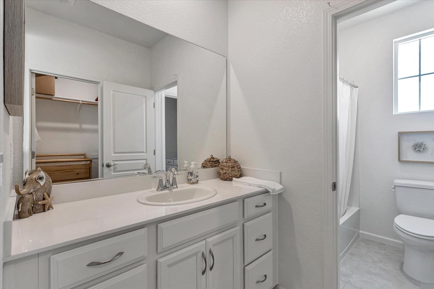Detail Gallery Image 44 of 67 For 1163 Third St, San Juan Bautista,  CA 95045 - 4 Beds | 3/1 Baths