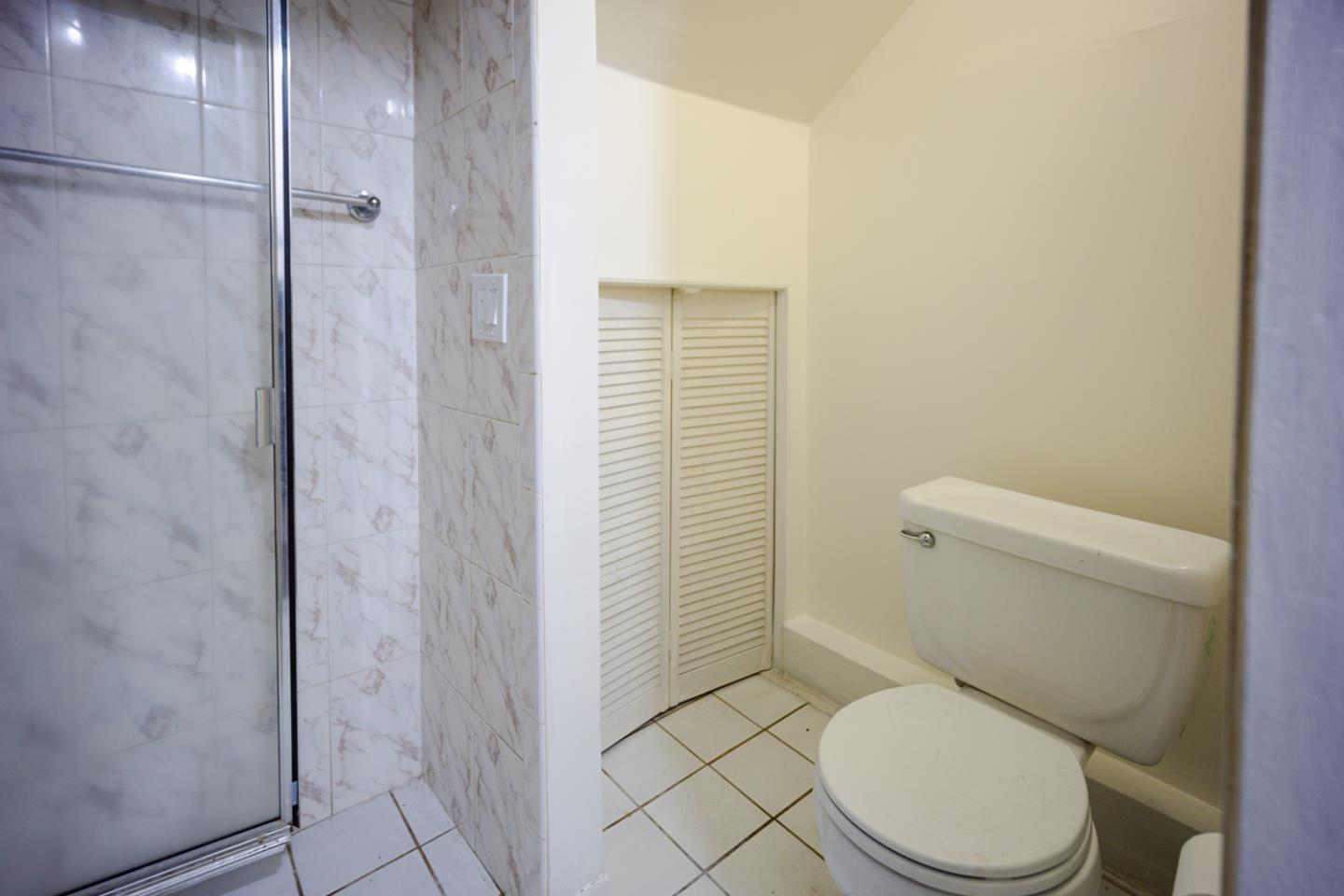 Detail Gallery Image 15 of 20 For 1 Rebecca Ln, San Francisco,  CA 94124 - 2 Beds | 2 Baths