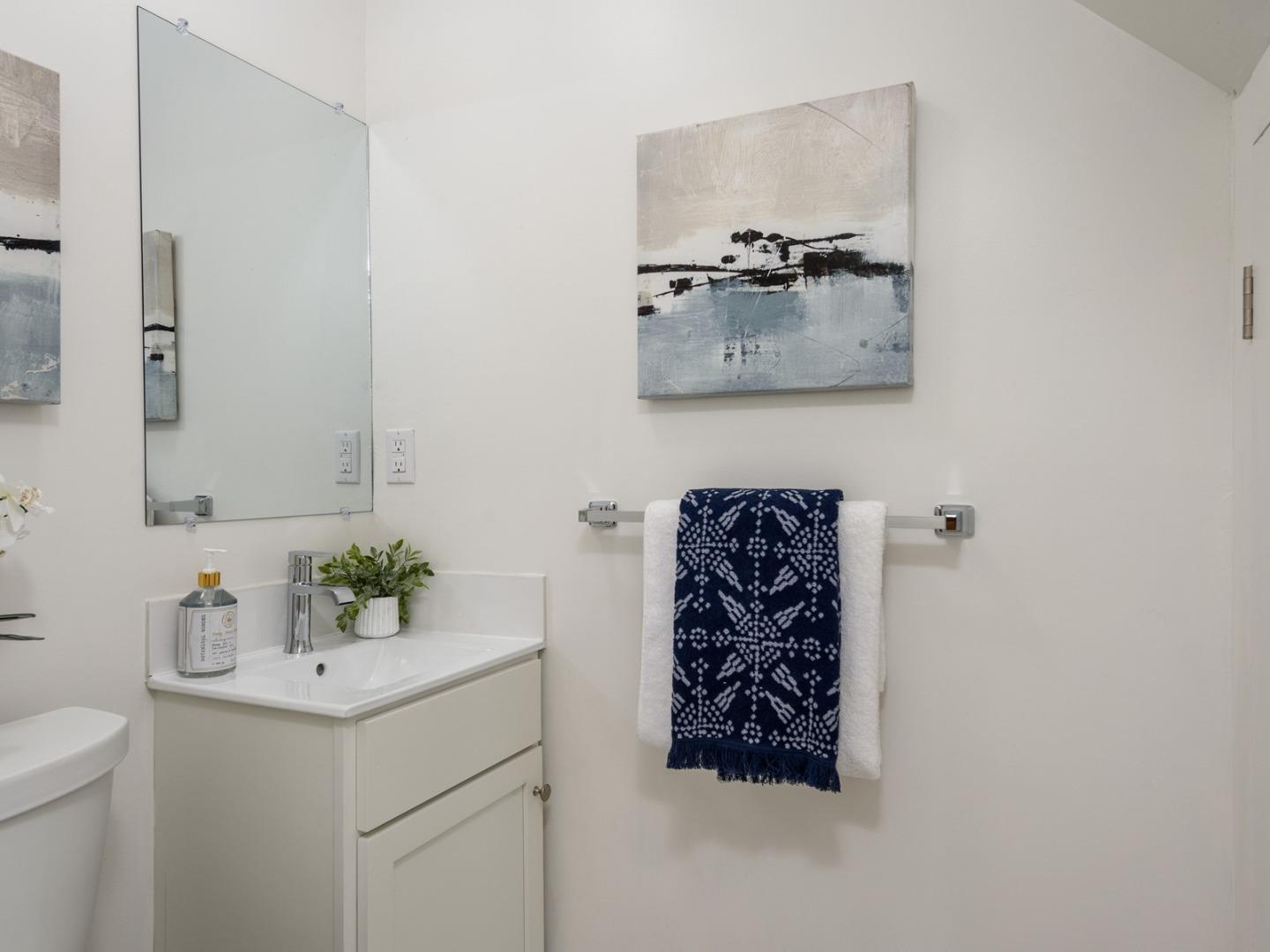 Detail Gallery Image 19 of 21 For 176 Skyline Dr, Daly City,  CA 94015 - 3 Beds | 1/2 Baths
