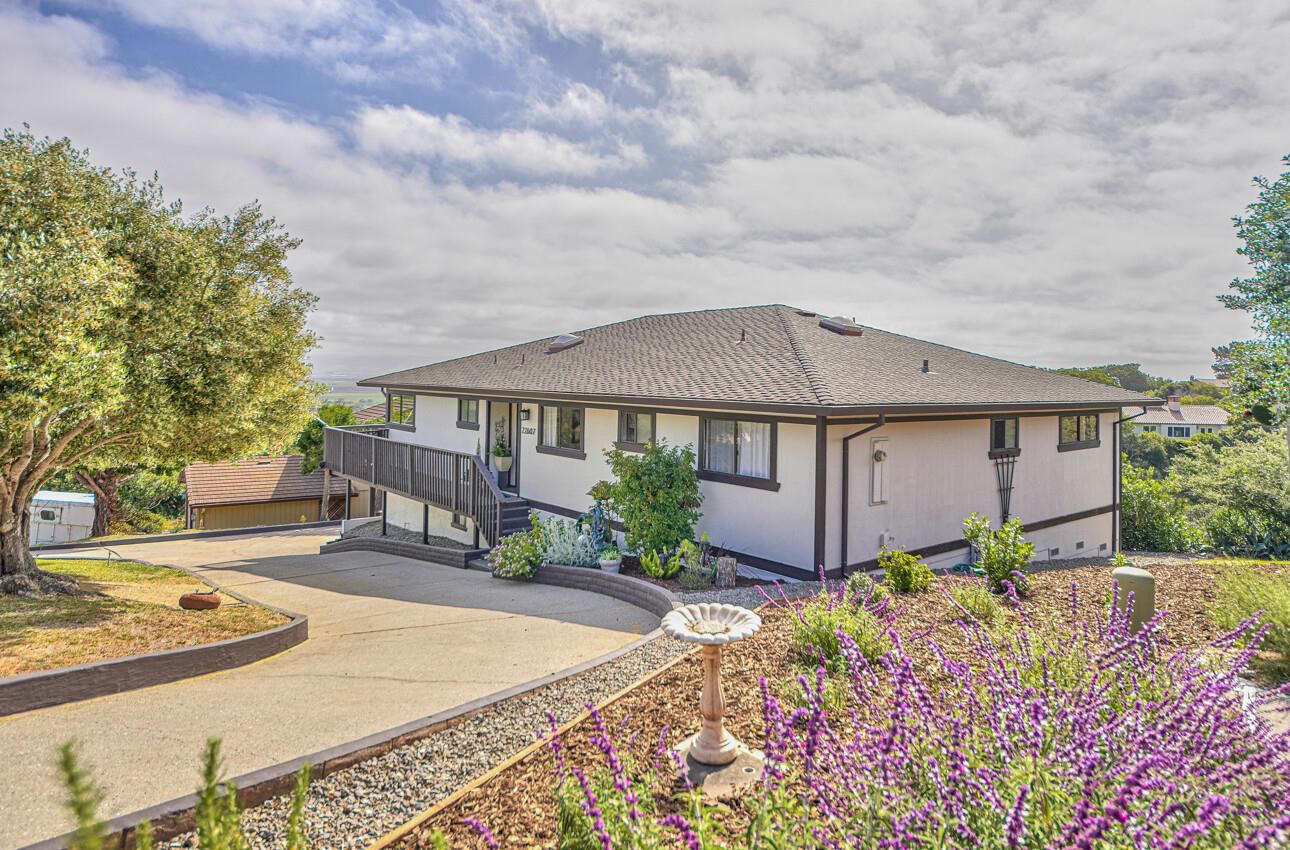 Detail Gallery Image 1 of 1 For 22607 Black Mountain Rd, Salinas,  CA 93908 - 3 Beds | 3/1 Baths