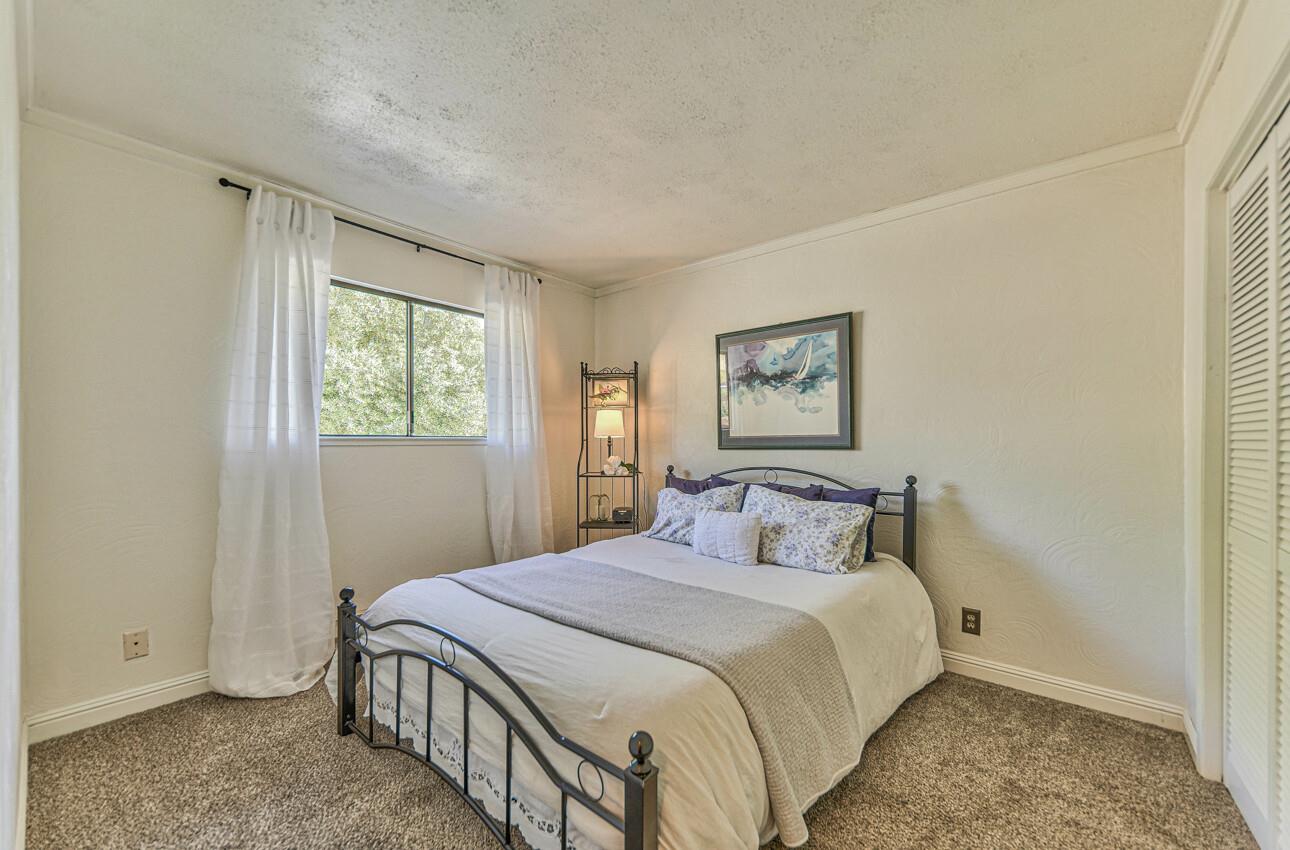 Detail Gallery Image 22 of 43 For 22607 Black Mountain Rd, Salinas,  CA 93908 - 3 Beds | 3/1 Baths