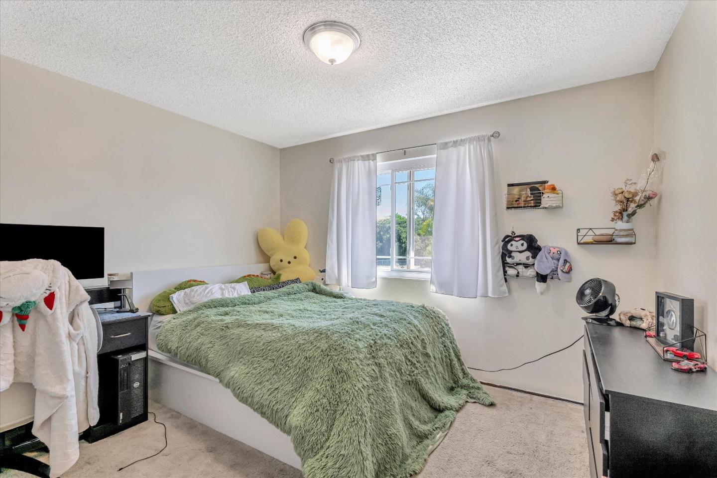 Detail Gallery Image 14 of 27 For 5090 Corwin Ct, San Jose,  CA 95111 - 4 Beds | 2/1 Baths