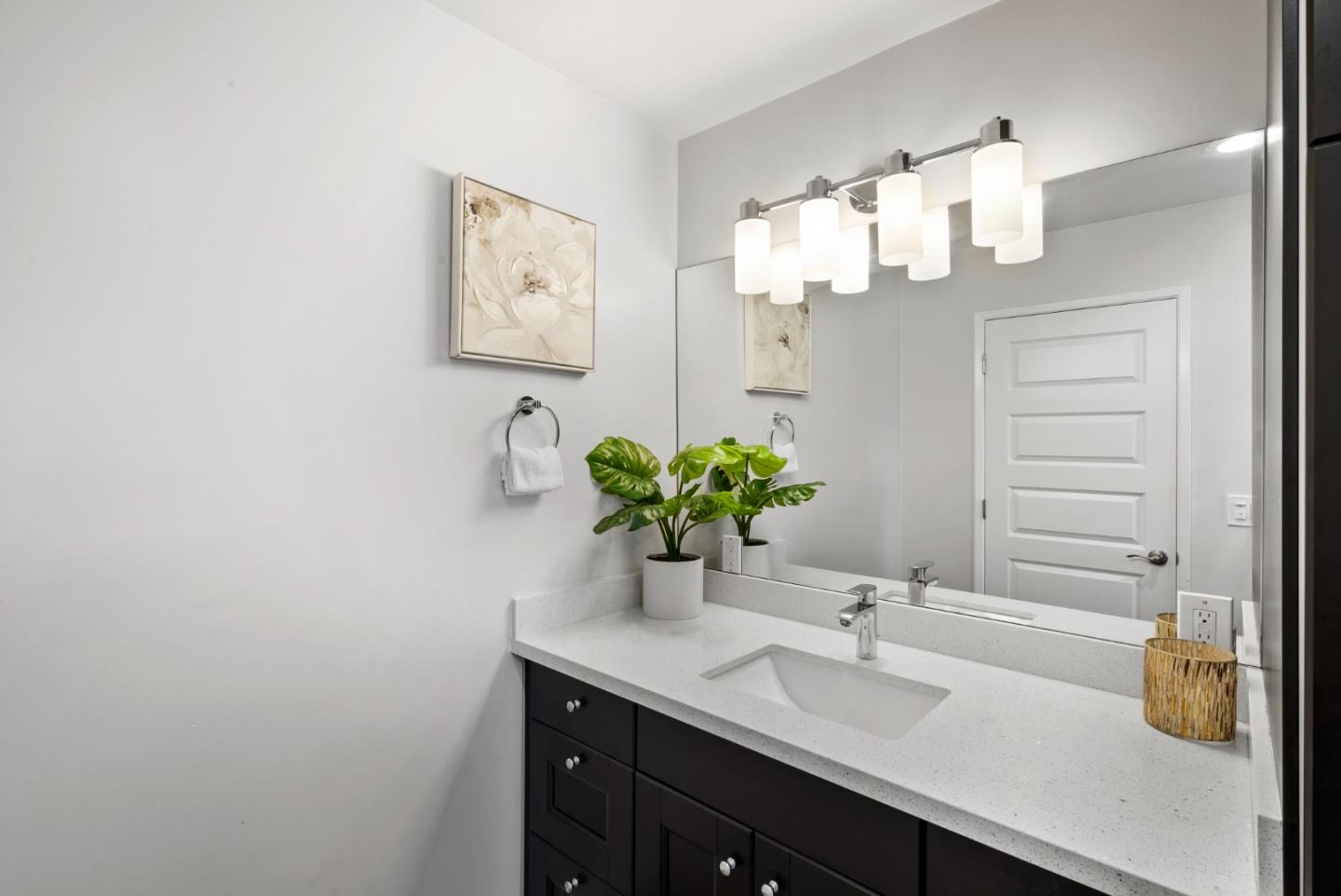 Detail Gallery Image 24 of 37 For 275 S Bayview Ave #P,  Sunnyvale,  CA 94086 - 2 Beds | 2/1 Baths