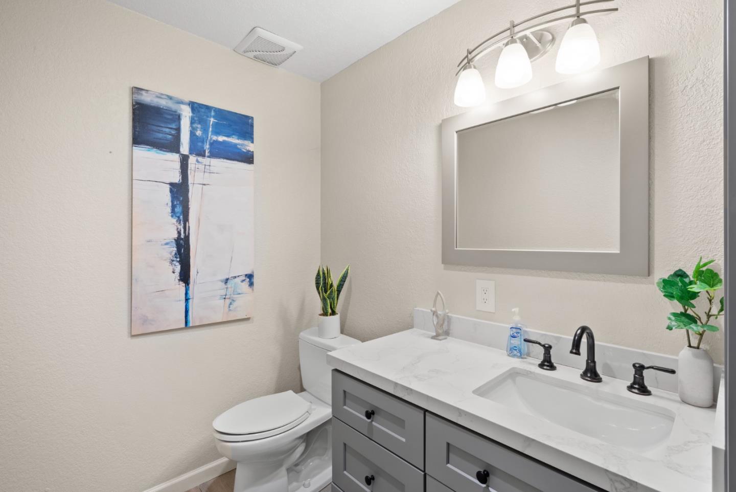 Detail Gallery Image 27 of 37 For 275 S Bayview Ave #P,  Sunnyvale,  CA 94086 - 2 Beds | 2/1 Baths