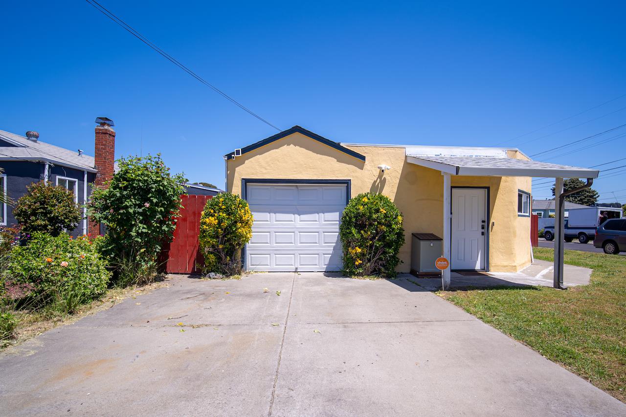 Detail Gallery Image 1 of 30 For 2301 18th St, San Pablo,  CA 94806 - 4 Beds | 2 Baths