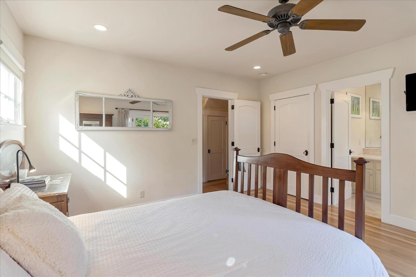 Detail Gallery Image 36 of 69 For 1568 Mariposa Ave, Palo Alto,  CA 94306 - 3 Beds | 3/1 Baths