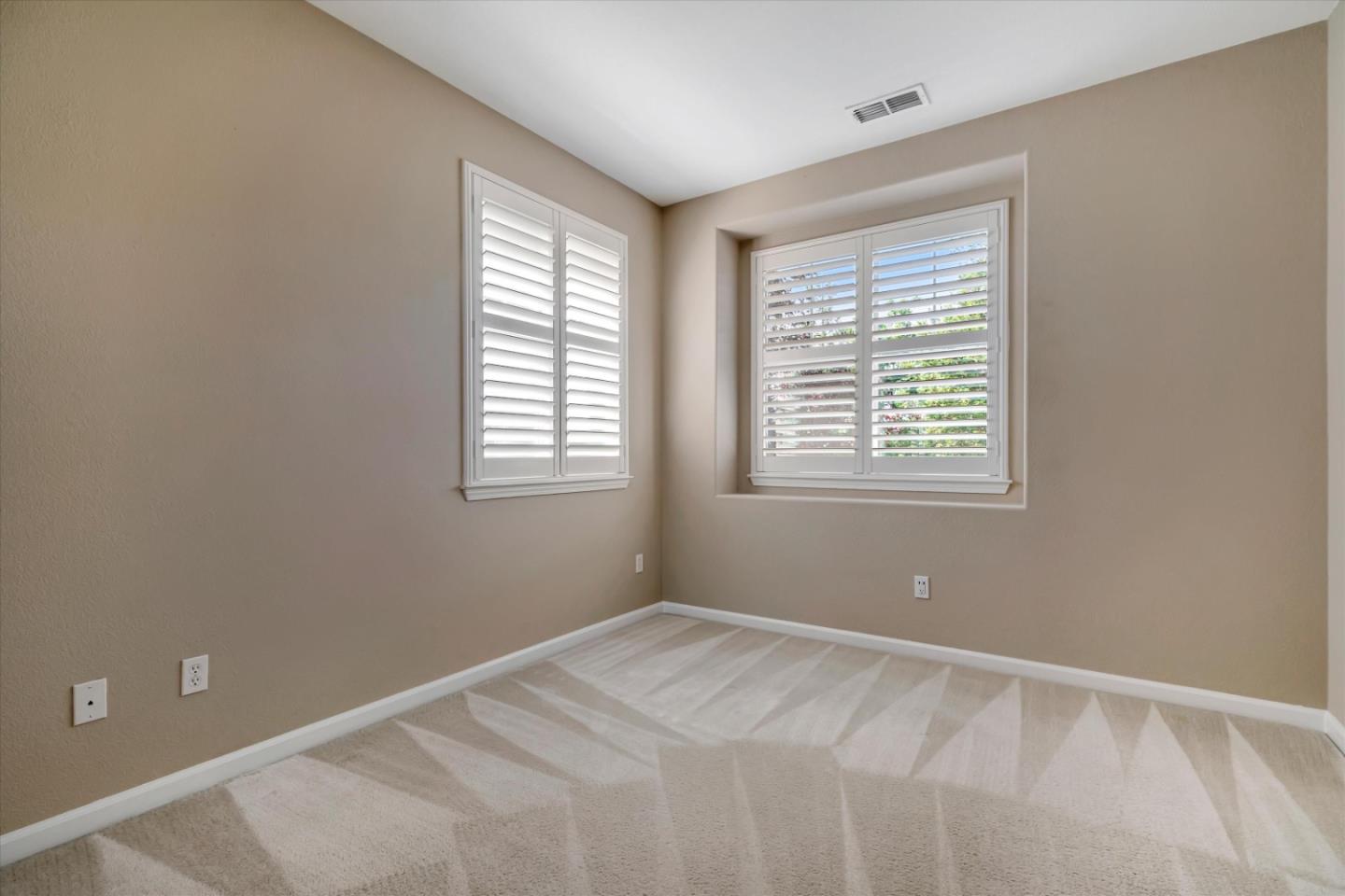 Detail Gallery Image 36 of 53 For 273 Rayos Del Sol Dr, San Jose,  CA 95116 - 4 Beds | 2/1 Baths