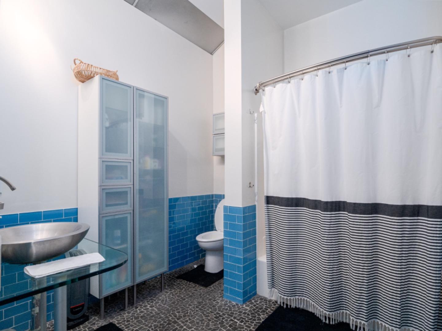 Detail Gallery Image 7 of 18 For 1777 Lafayette St #118,  Santa Clara,  CA 95050 - 1 Beds | 1 Baths