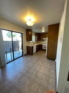 Detail Gallery Image 3 of 10 For 232 Grand, San Mateo,  CA 94401 - 1 Beds | 1 Baths