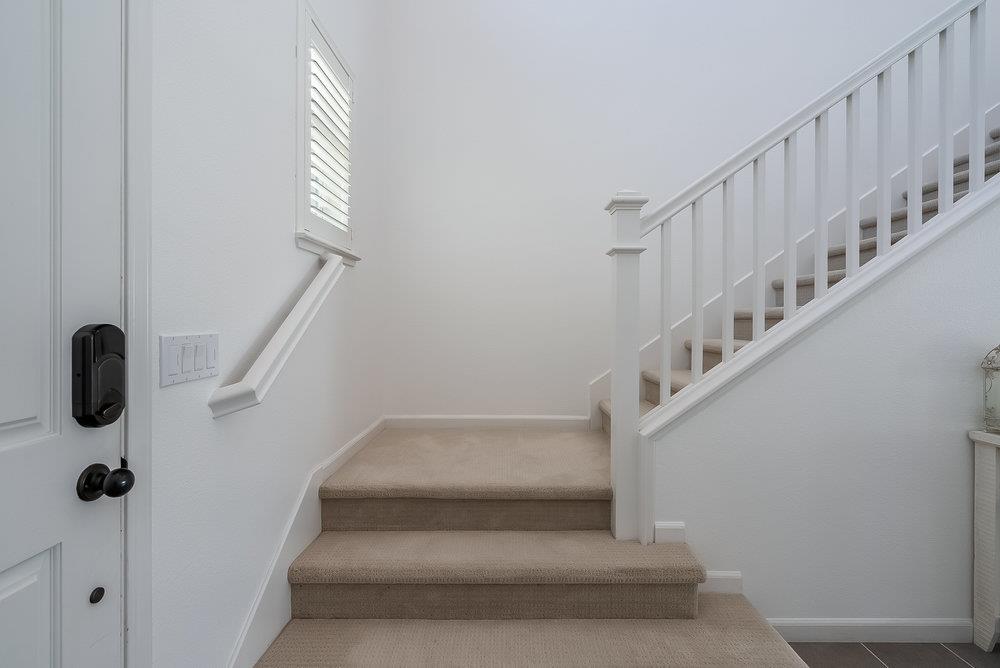 Detail Gallery Image 12 of 51 For 270 Heartland Dr, Hollister,  CA 95023 - 4 Beds | 2/1 Baths