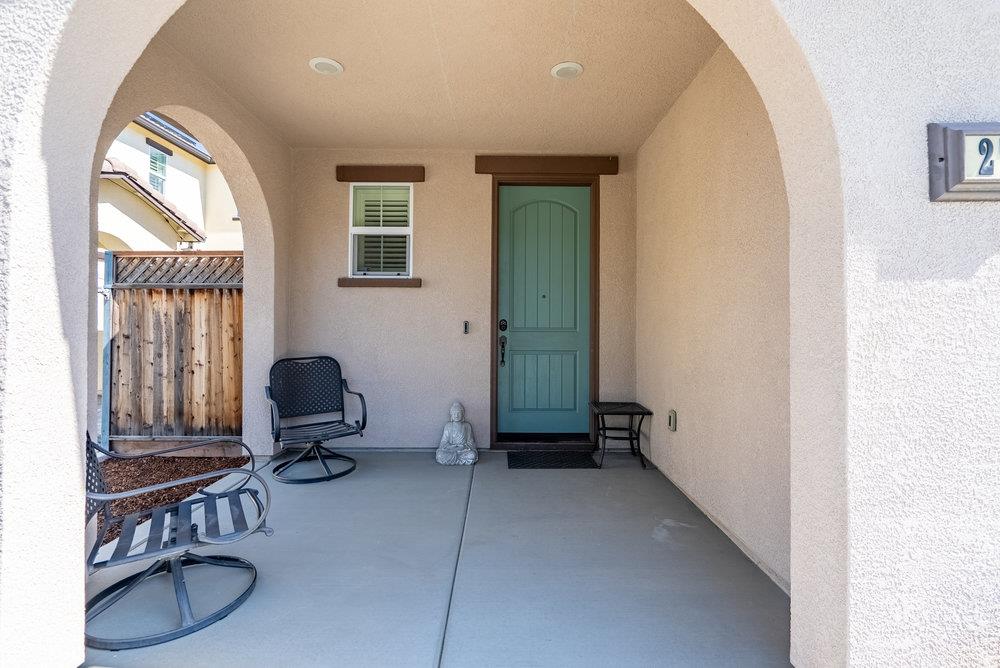 Detail Gallery Image 8 of 51 For 270 Heartland Dr, Hollister,  CA 95023 - 4 Beds | 2/1 Baths