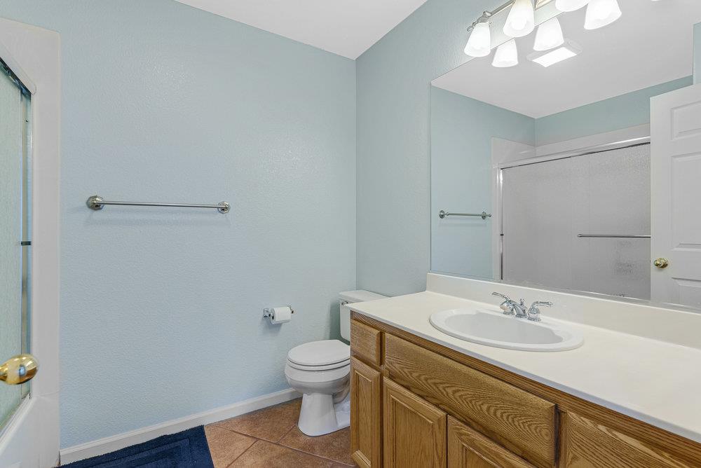 Detail Gallery Image 36 of 55 For 921 Hillock Ct, Hollister,  CA 95023 - 4 Beds | 2/1 Baths