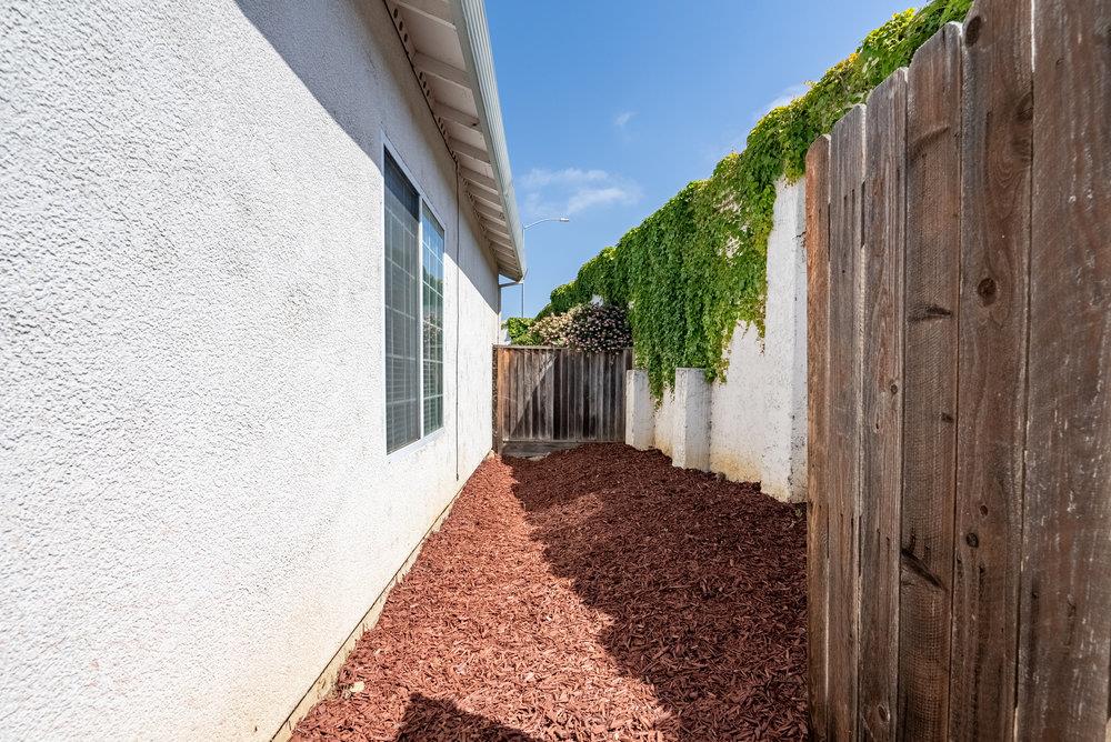 Detail Gallery Image 42 of 55 For 921 Hillock Ct, Hollister,  CA 95023 - 4 Beds | 2/1 Baths
