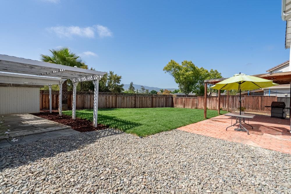 Detail Gallery Image 44 of 55 For 921 Hillock Ct, Hollister,  CA 95023 - 4 Beds | 2/1 Baths
