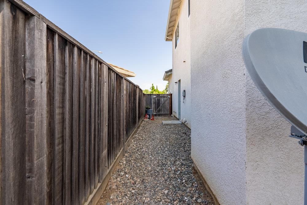 Detail Gallery Image 53 of 55 For 921 Hillock Ct, Hollister,  CA 95023 - 4 Beds | 2/1 Baths