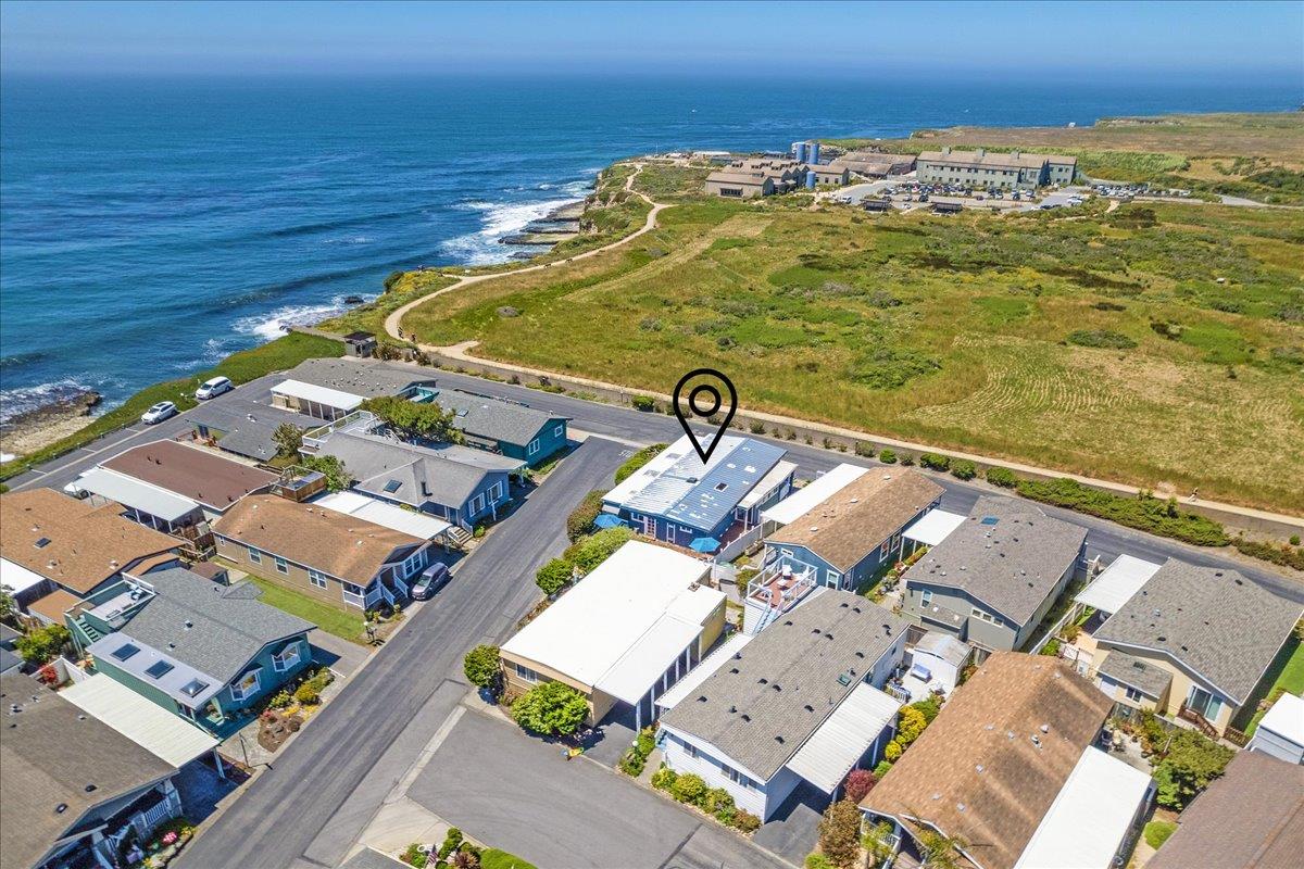 Detail Gallery Image 43 of 67 For 2395 Delaware Ave #31,  Santa Cruz,  CA 95060 - 3 Beds | 2 Baths