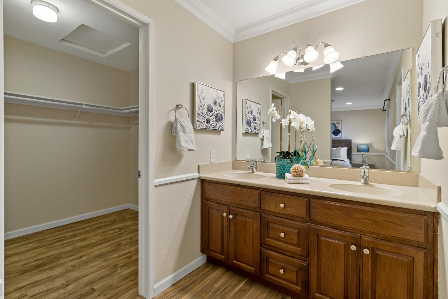 Detail Gallery Image 26 of 47 For 157 N Central Ave, Campbell,  CA 95008 - 3 Beds | 2/1 Baths