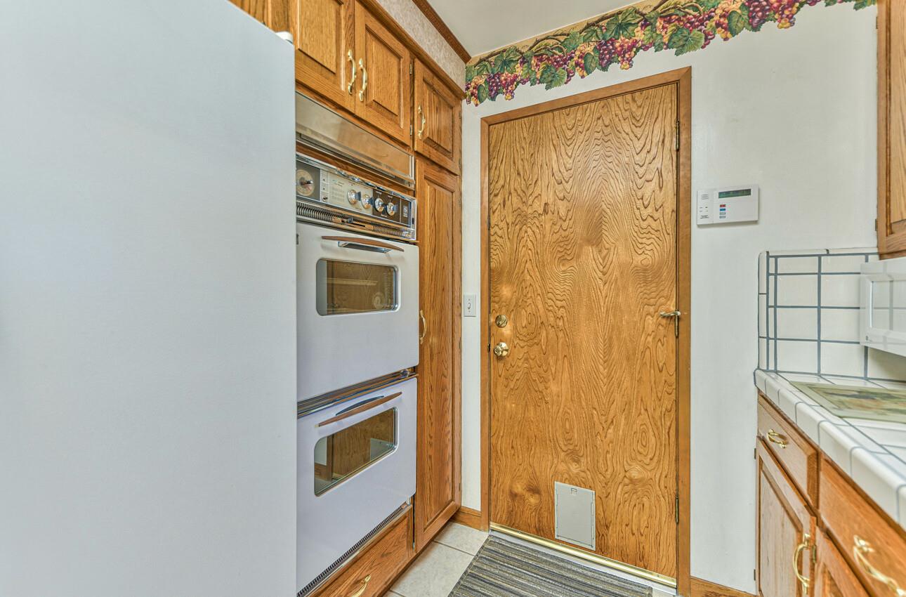 Detail Gallery Image 17 of 41 For 1264 San Angelo Dr, Salinas,  CA 93901 - 3 Beds | 2 Baths