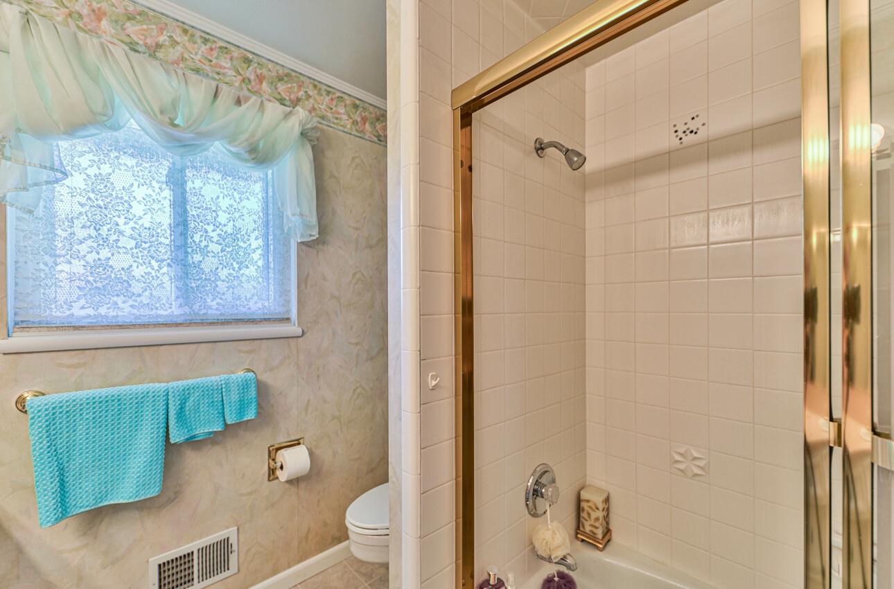 Detail Gallery Image 33 of 41 For 1264 San Angelo Dr, Salinas,  CA 93901 - 3 Beds | 2 Baths