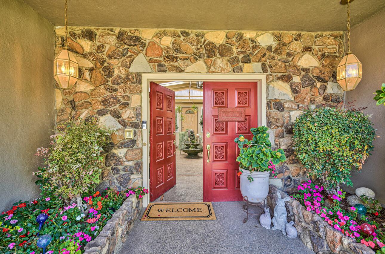Detail Gallery Image 4 of 41 For 1264 San Angelo Dr, Salinas,  CA 93901 - 3 Beds | 2 Baths