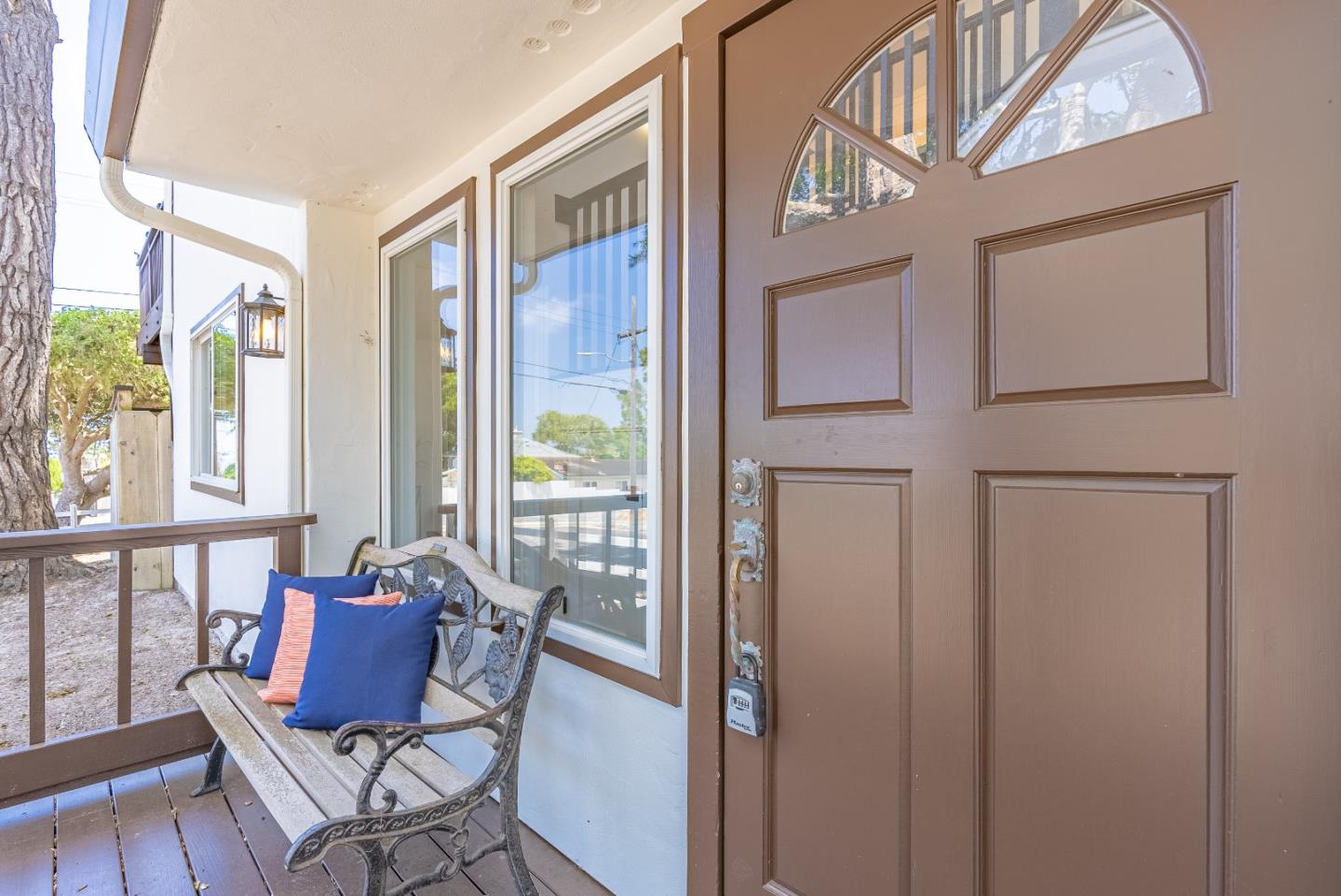 Detail Gallery Image 17 of 58 For 885 Grace St, Monterey,  CA 93940 - 3 Beds | 2/1 Baths