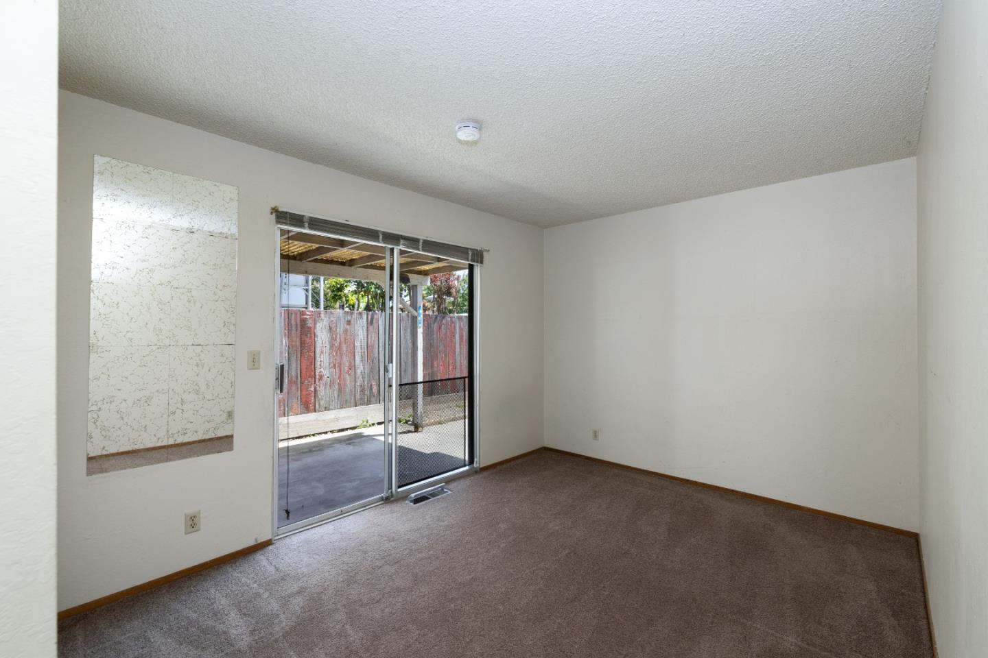 Detail Gallery Image 9 of 19 For 653 Bronte Ave, Watsonville,  CA 95076 - 2 Beds | 1 Baths