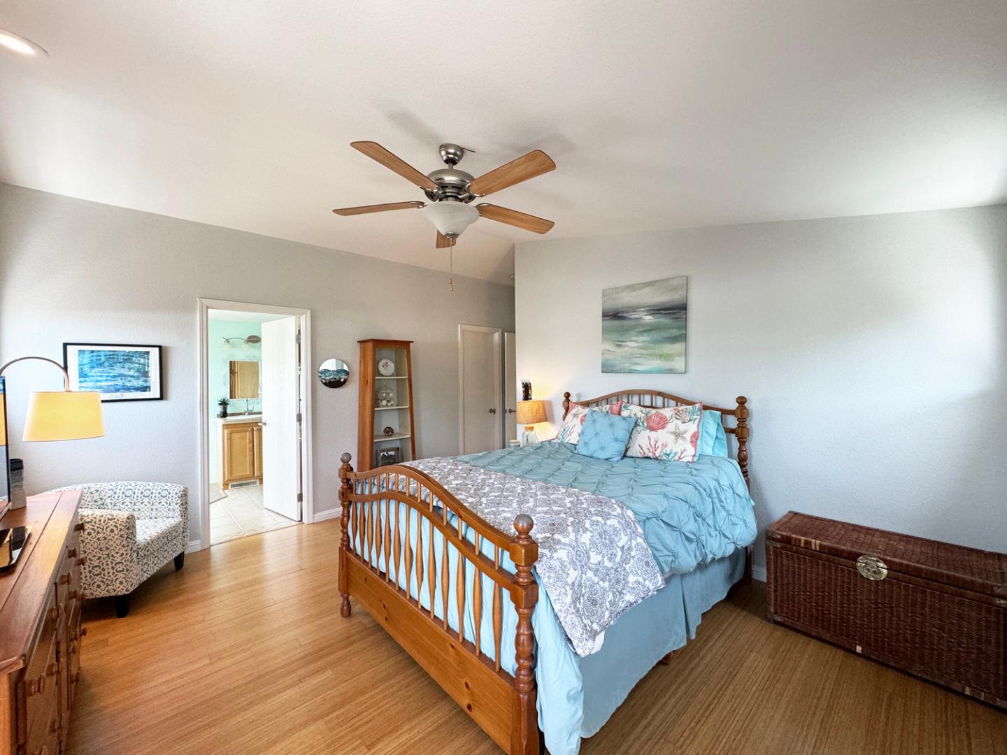 Detail Gallery Image 14 of 37 For 41 Sea Breeze Dr #41,  Half Moon Bay,  CA 94019 - 3 Beds | 2 Baths