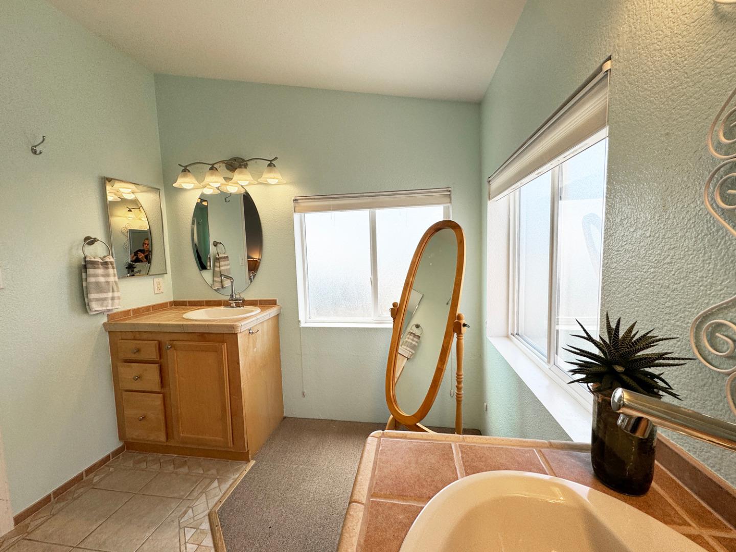 Detail Gallery Image 16 of 37 For 41 Sea Breeze Dr #41,  Half Moon Bay,  CA 94019 - 3 Beds | 2 Baths