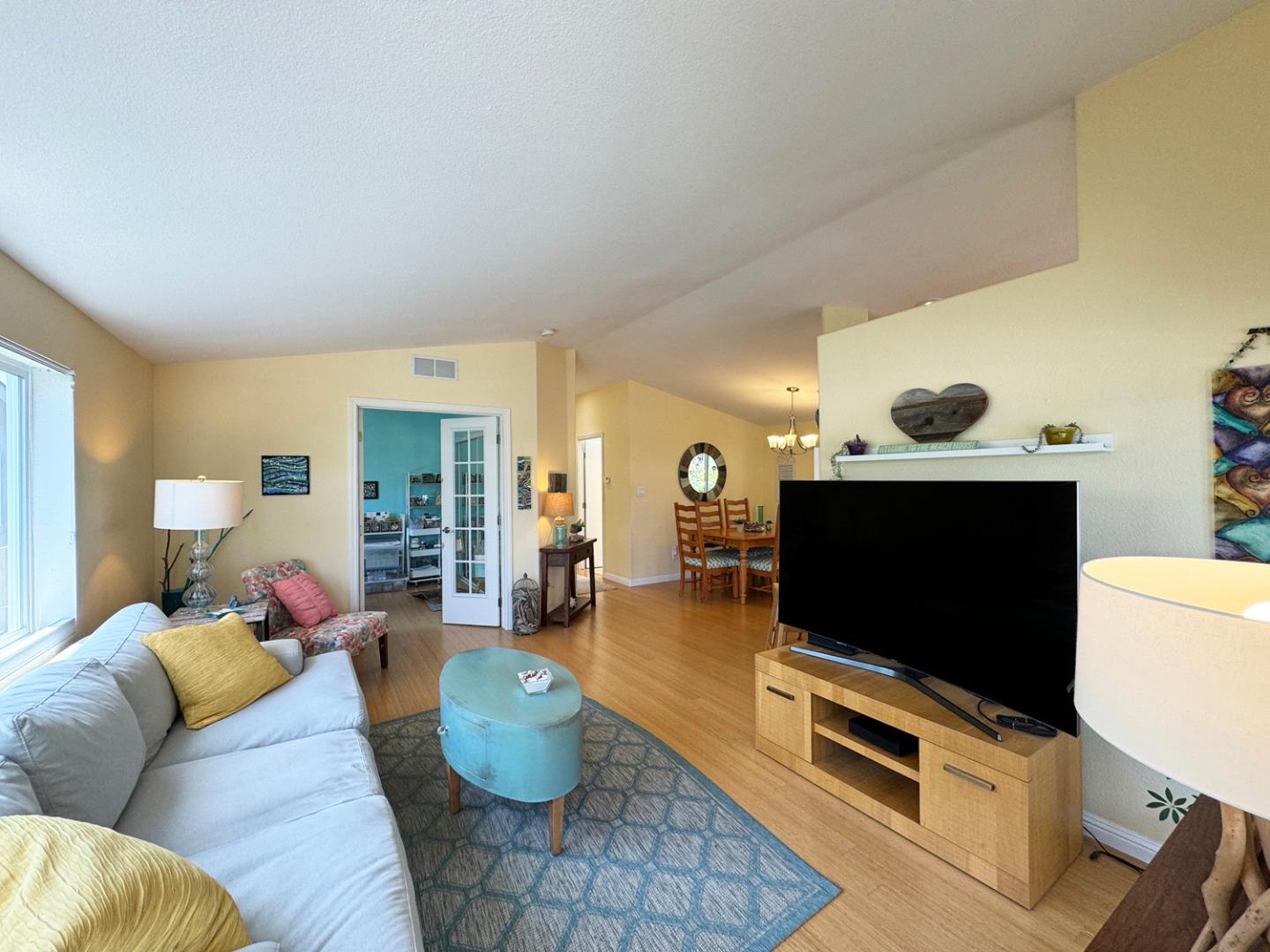 Detail Gallery Image 6 of 37 For 41 Sea Breeze Dr #41,  Half Moon Bay,  CA 94019 - 3 Beds | 2 Baths