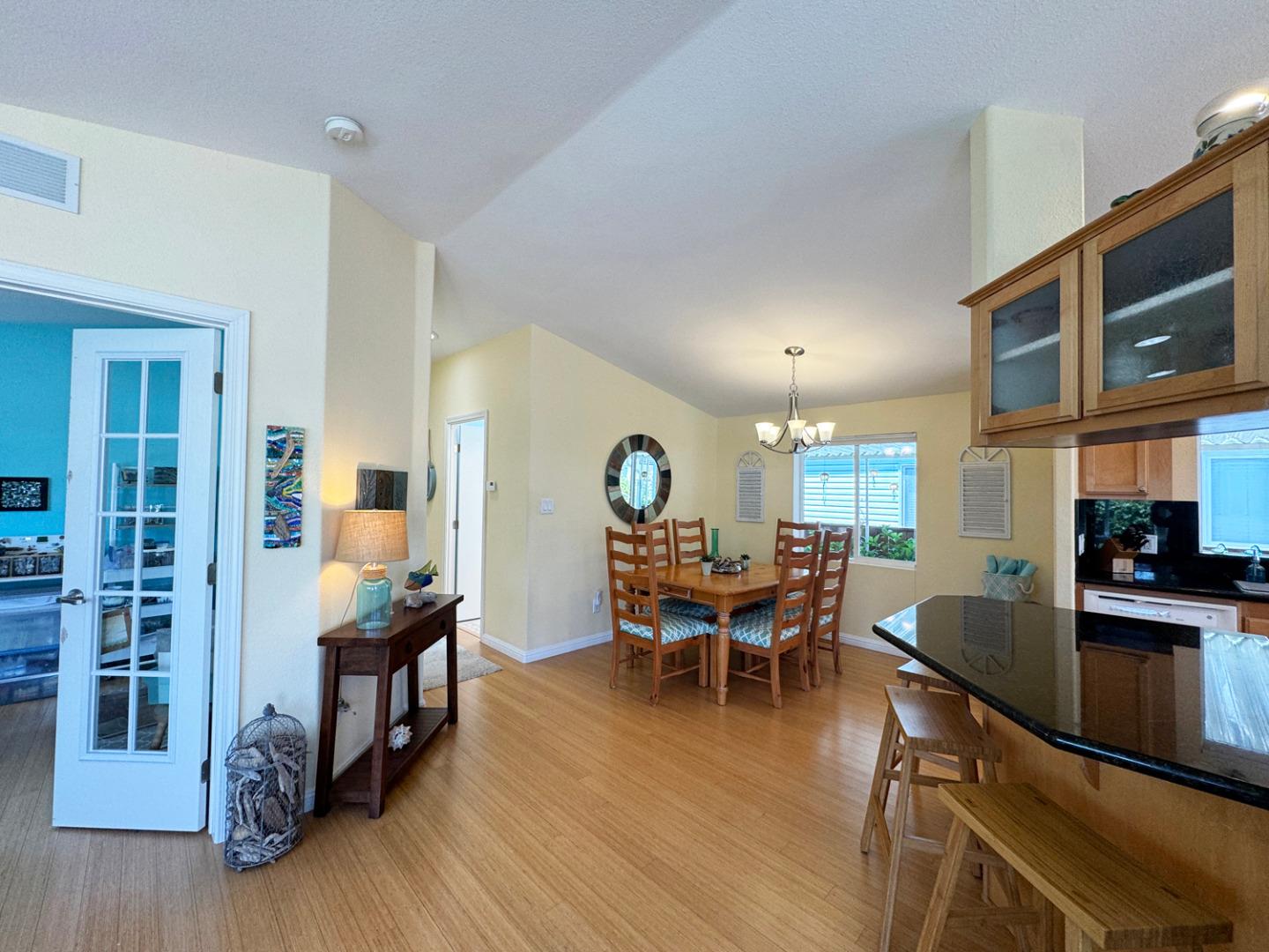 Detail Gallery Image 7 of 37 For 41 Sea Breeze Dr #41,  Half Moon Bay,  CA 94019 - 3 Beds | 2 Baths