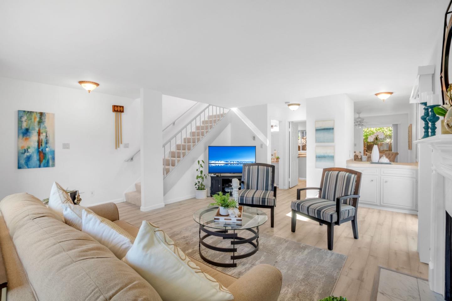 Detail Gallery Image 4 of 23 For 114 Hobart Ave #5,  San Mateo,  CA 94402 - 2 Beds | 1/1 Baths