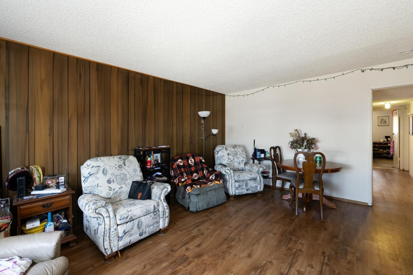 Detail Gallery Image 3 of 15 For 655 Bronte Ave, Watsonville,  CA 95076 - 2 Beds | 1 Baths