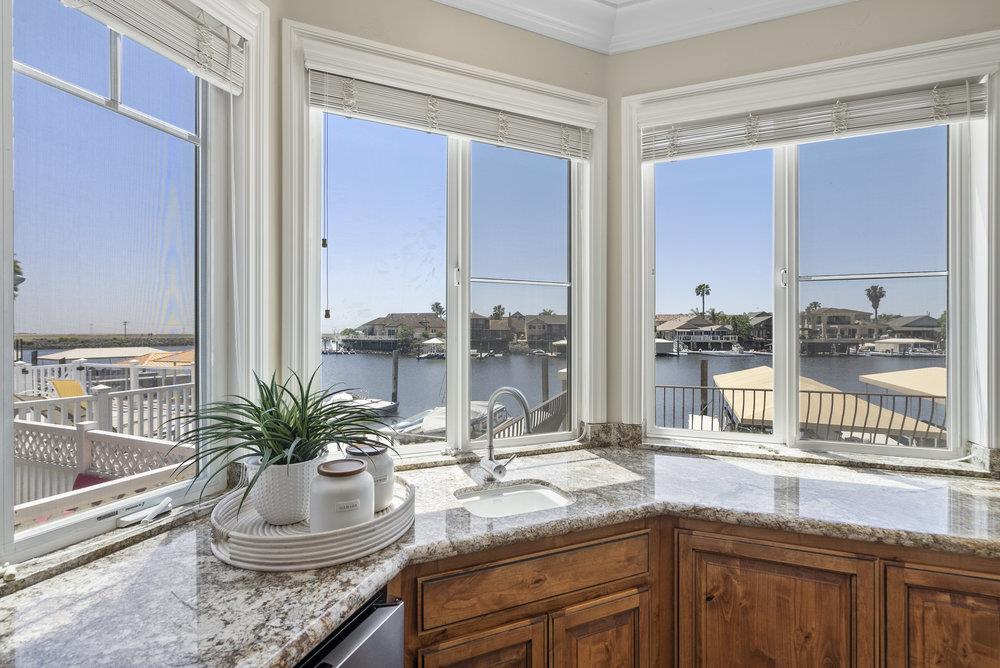 Detail Gallery Image 15 of 52 For 650 Beaver Ct, Discovery Bay,  CA 94505 - 4 Beds | 4 Baths
