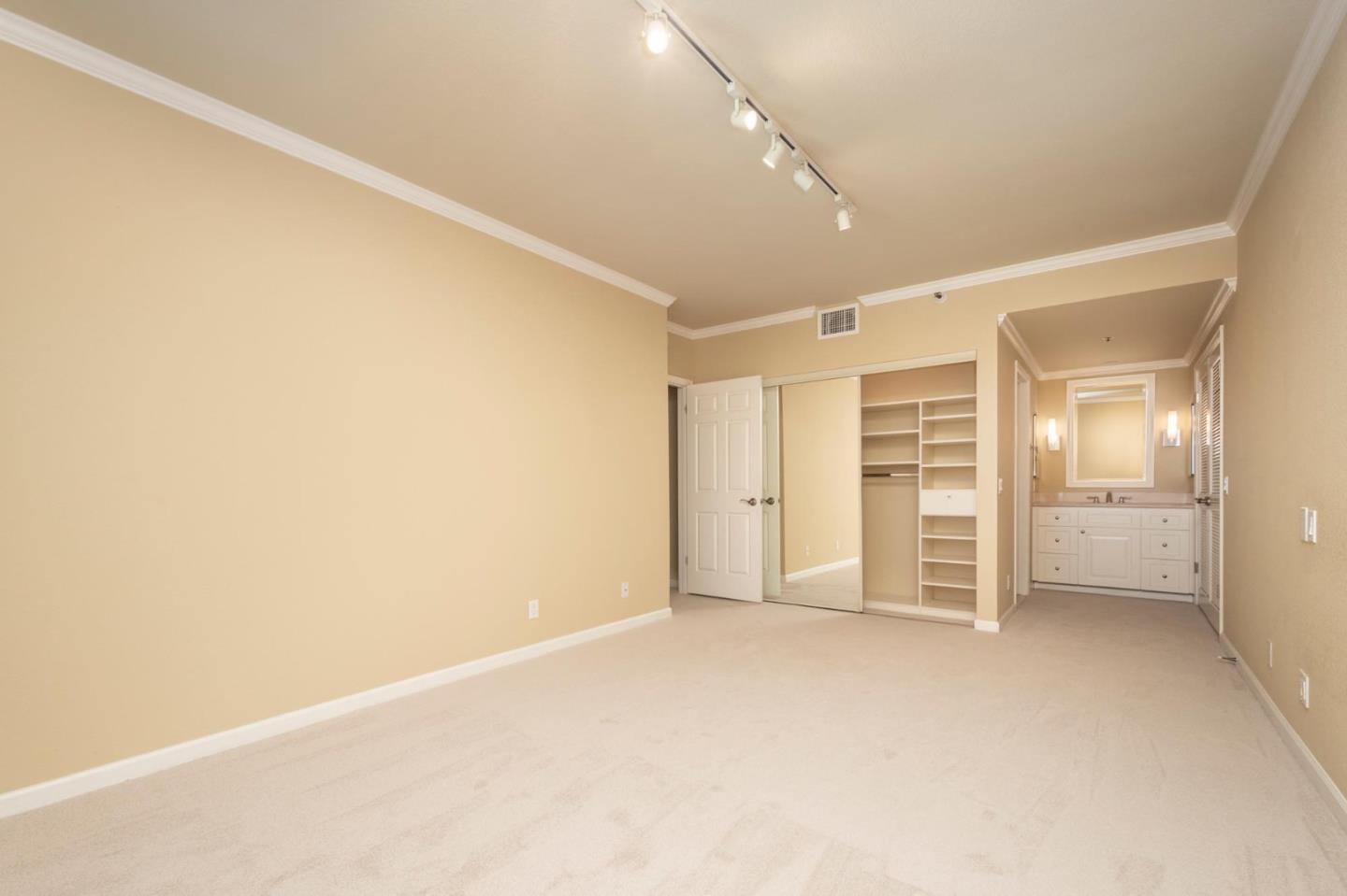 Detail Gallery Image 3 of 10 For 1 Baldwin Ave #1008,  San Mateo,  CA 94401 - 2 Beds | 2 Baths