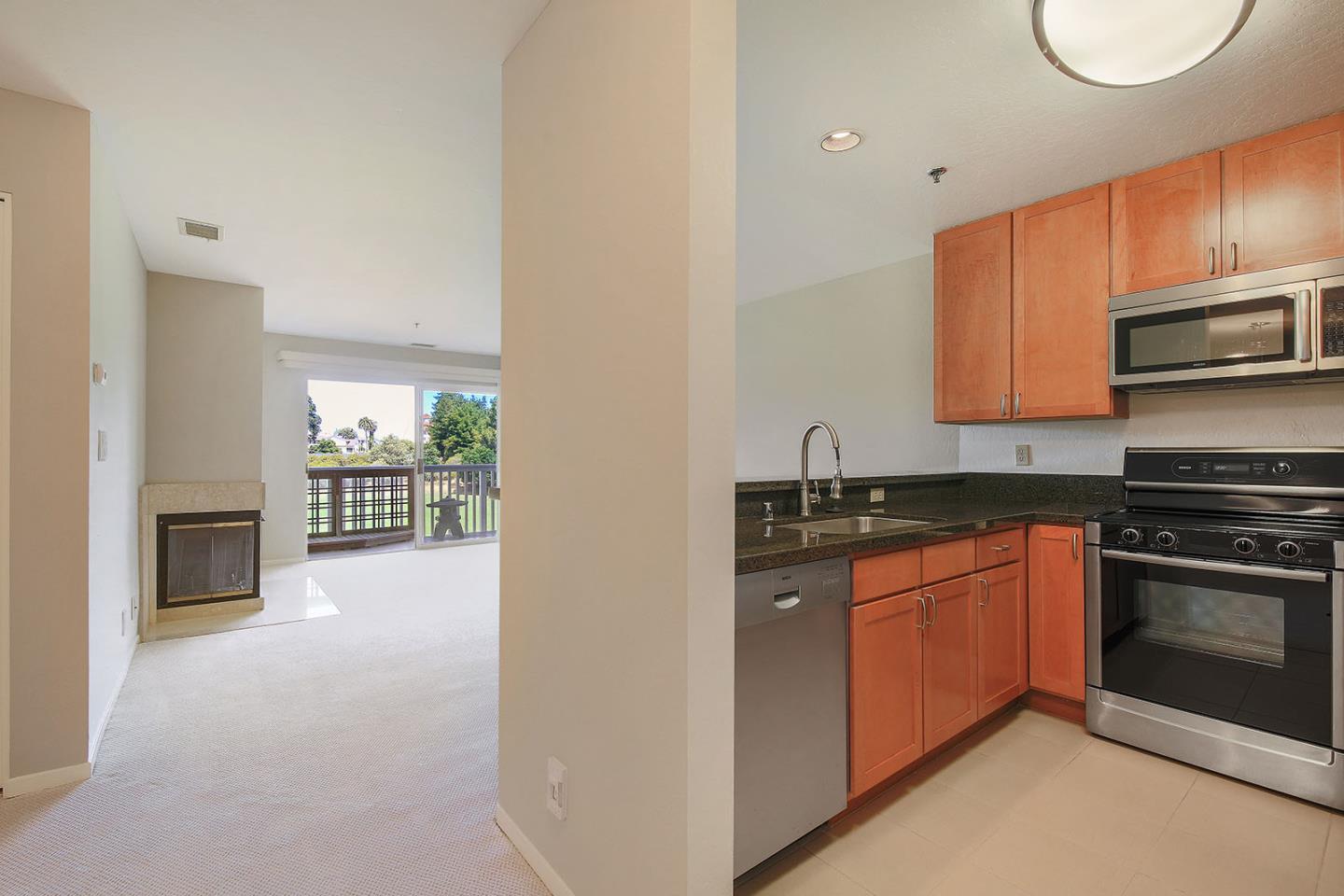 Detail Gallery Image 18 of 33 For 300 Murchison Dr #306,  Millbrae,  CA 94030 - 2 Beds | 2 Baths