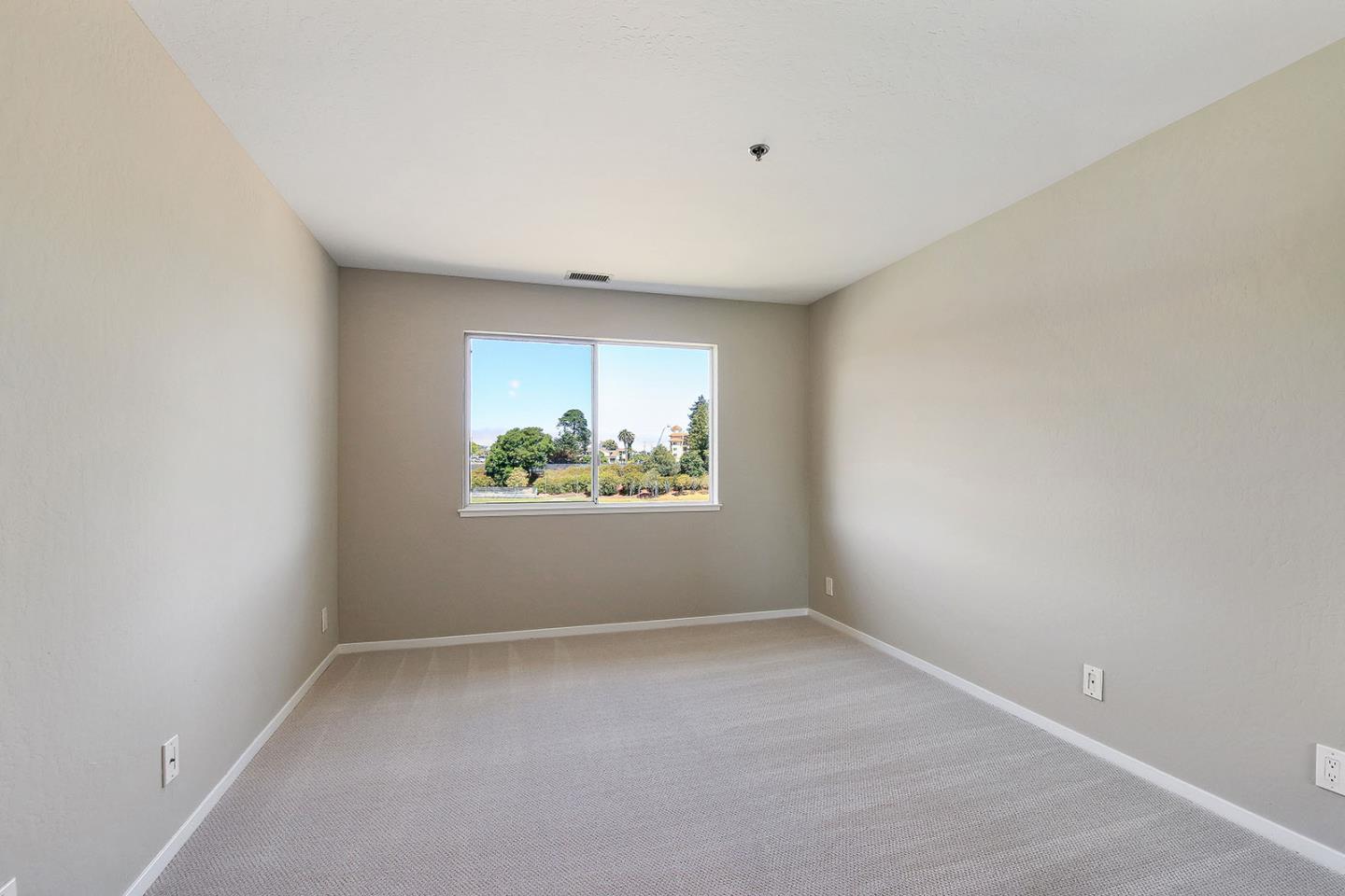 Detail Gallery Image 19 of 33 For 300 Murchison Dr #306,  Millbrae,  CA 94030 - 2 Beds | 2 Baths