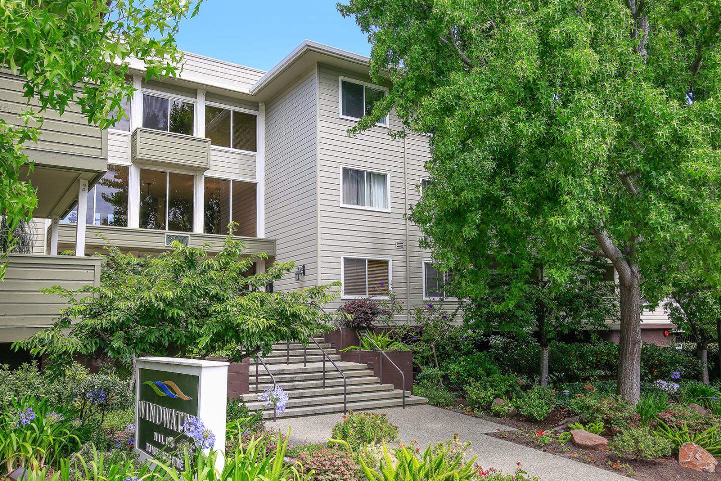 Detail Gallery Image 2 of 33 For 300 Murchison Dr #306,  Millbrae,  CA 94030 - 2 Beds | 2 Baths