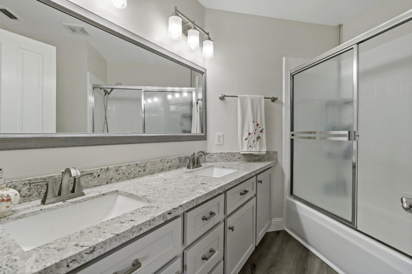 Detail Gallery Image 32 of 48 For 7842 Kanan Ct, Citrus Heights,  CA 95621 - 4 Beds | 2/1 Baths