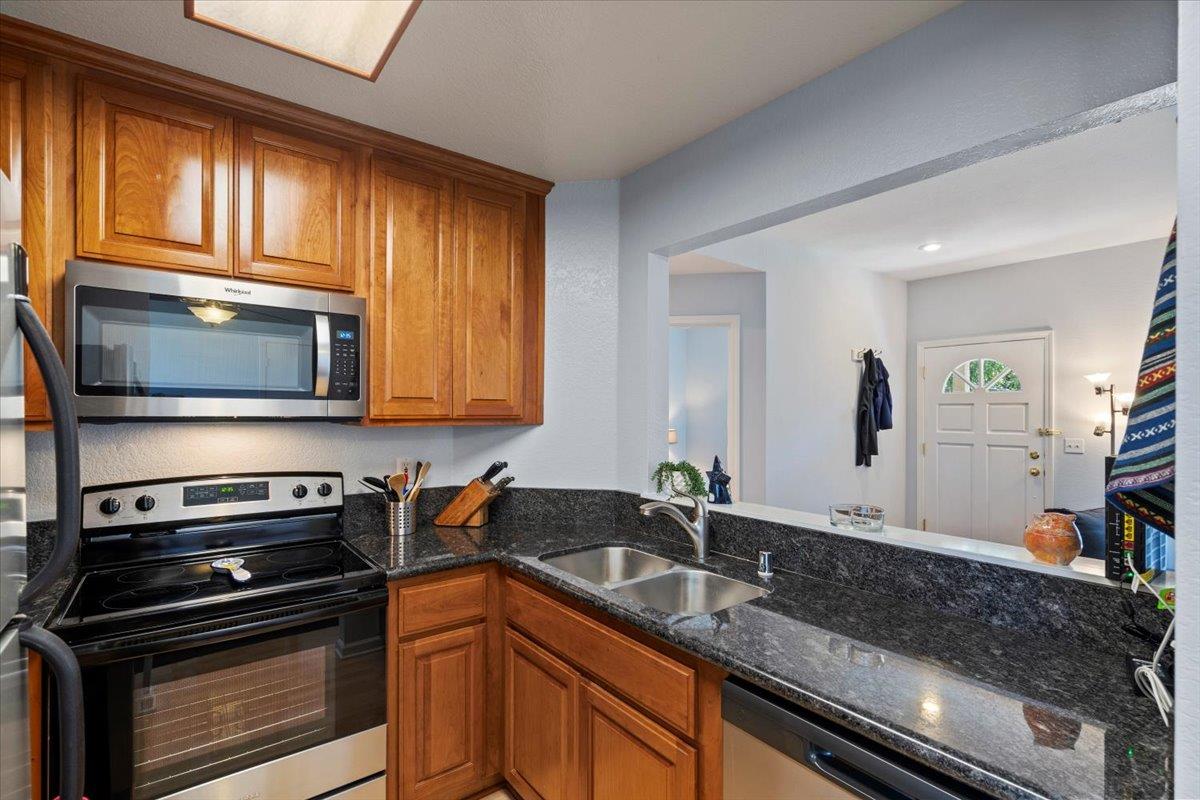 Detail Gallery Image 10 of 24 For 732 Northrup St #111,  San Jose,  CA 95126 - 2 Beds | 2 Baths